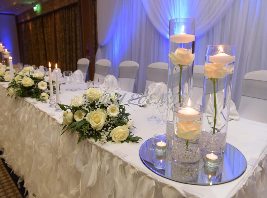 24+ Wonderful Picture of Wedding Head Table Decorations - denchaihosp.com